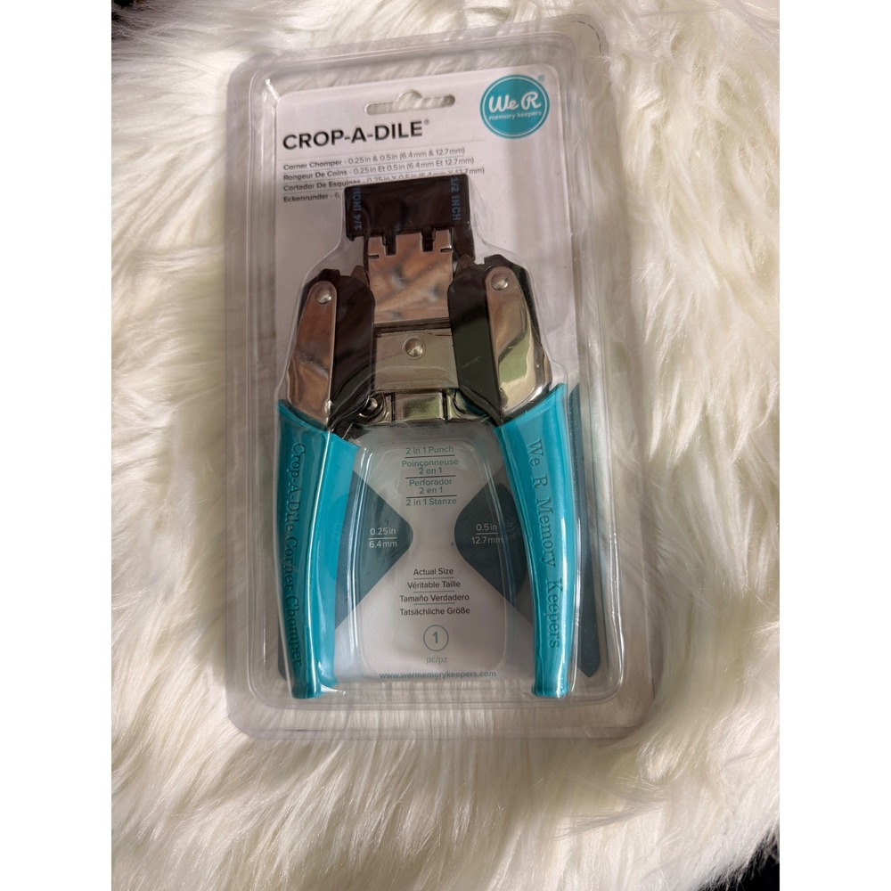 We R Memory Keepers Crop-A-Dile Corner Chomper 1/4 & 1/2 Inch Punch 70904-6 Teal
